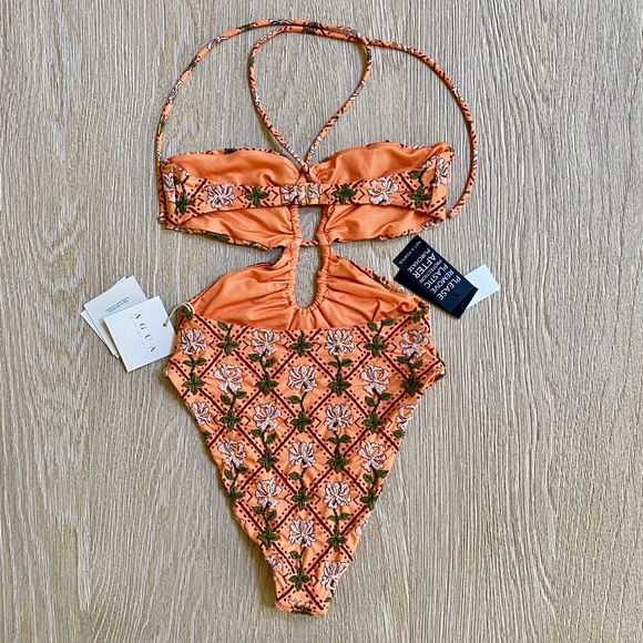 Agua by Agua Bendita Majorana Hand Embroidered Swimsuit size US8 and Pareo OS - Picture 11 of 14